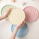 gamelle anti glouton relief patte pour animaux